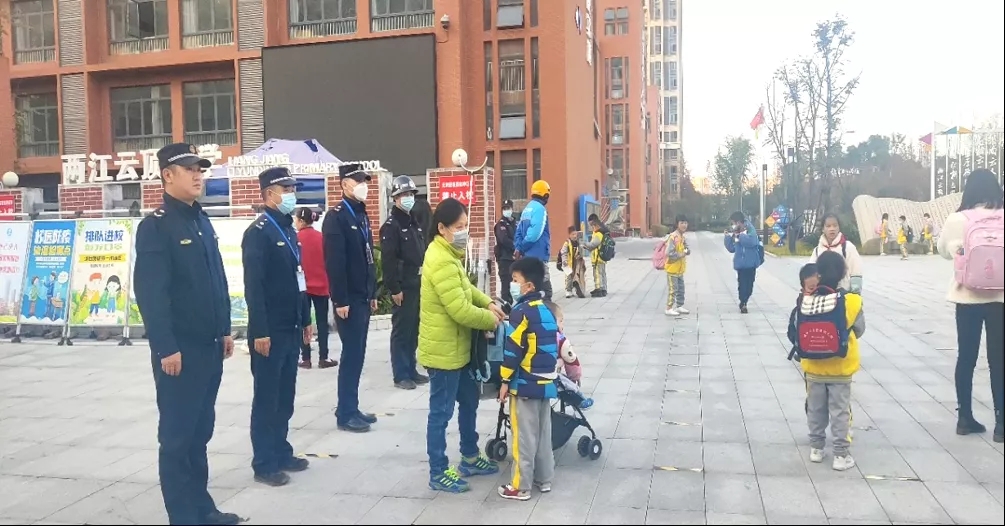 1641262098710290.jpg 640.webp (15).jpg